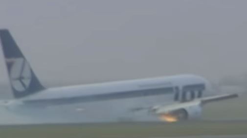 Polish LOT Airliner Boeing 767 Belly Landing